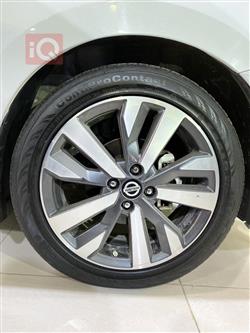 نیسان ڤێرسا